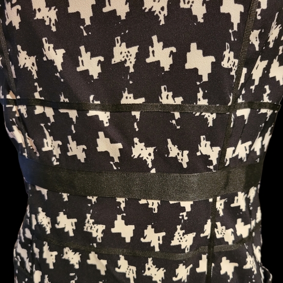 NWT Cleo 4 Dress Midi Houndstooth Patern Pockets Back Zipper Black and White - Picture 4 of 14